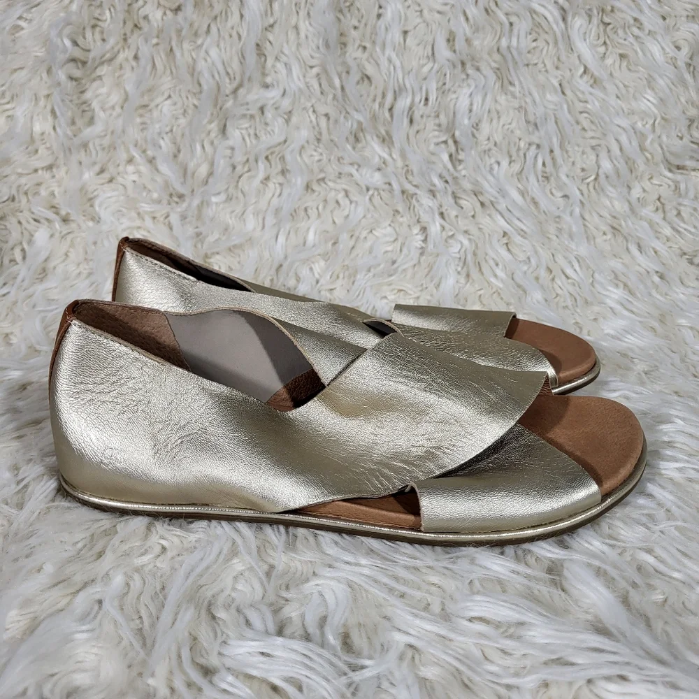Gentle Souls By Kenneth Cole Laniey Leather Slip-On Sandals Size 9 - Picture 4 of 10
